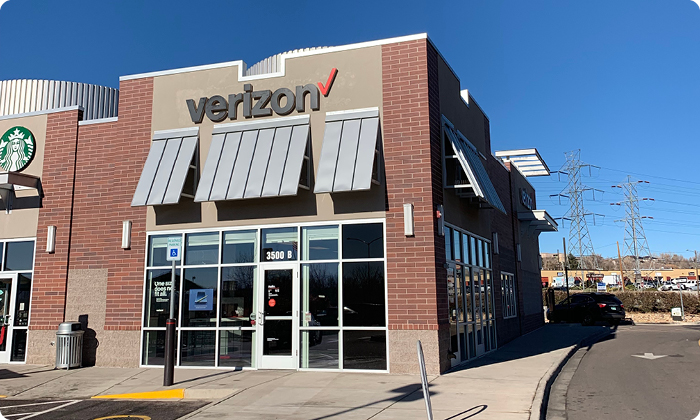 Verizon store at Riverpoint in Sheridan, CO
