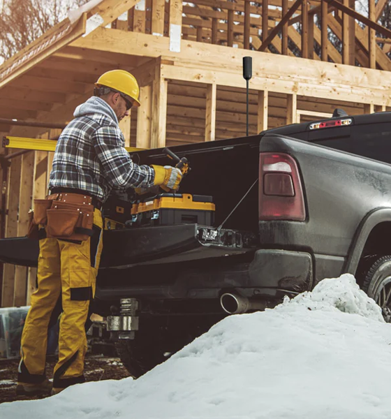 weBoost Work Truck Lifestyle1