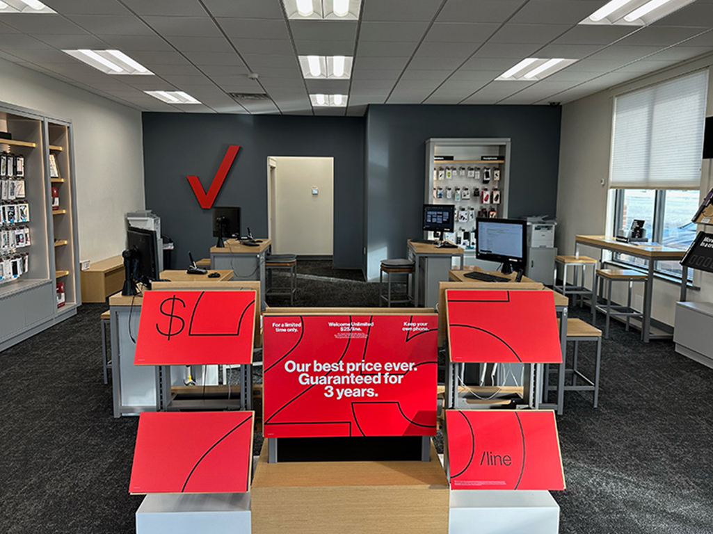 Interior of Verizon store in Glasgow, MT