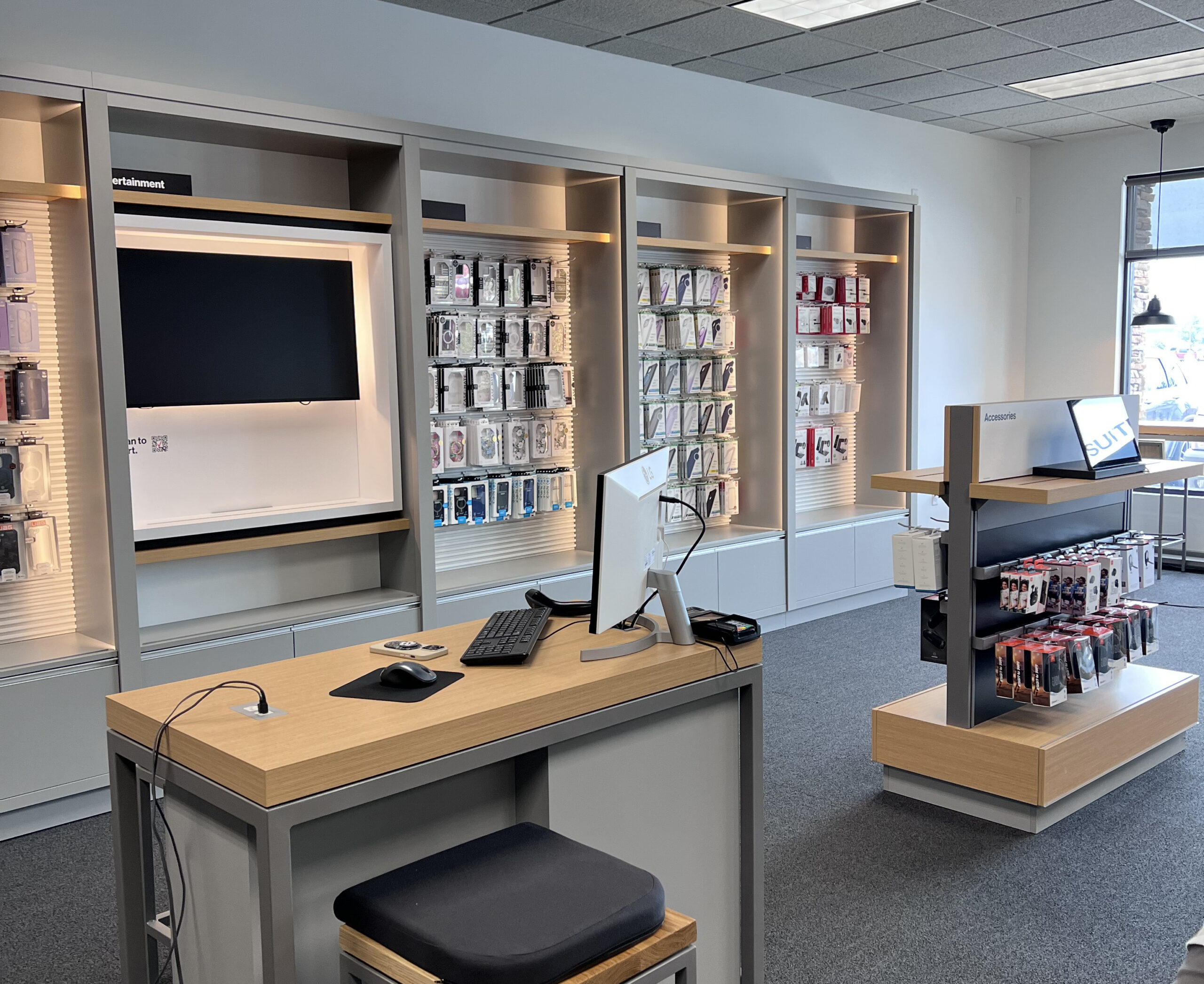 TEAM Wireless Aberdeen SD Interior