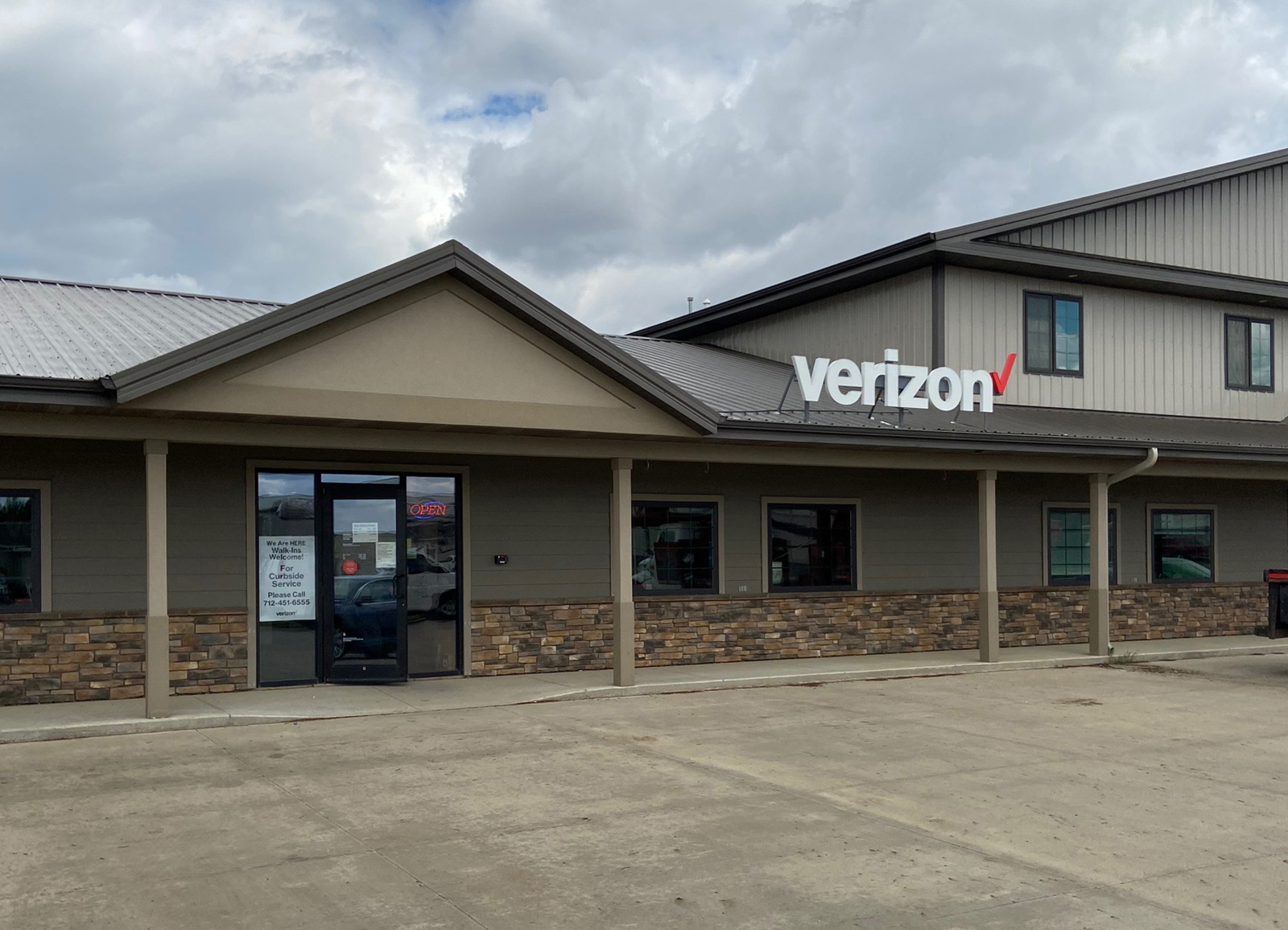 TEAM Wireless Rock Valley IA Exterior