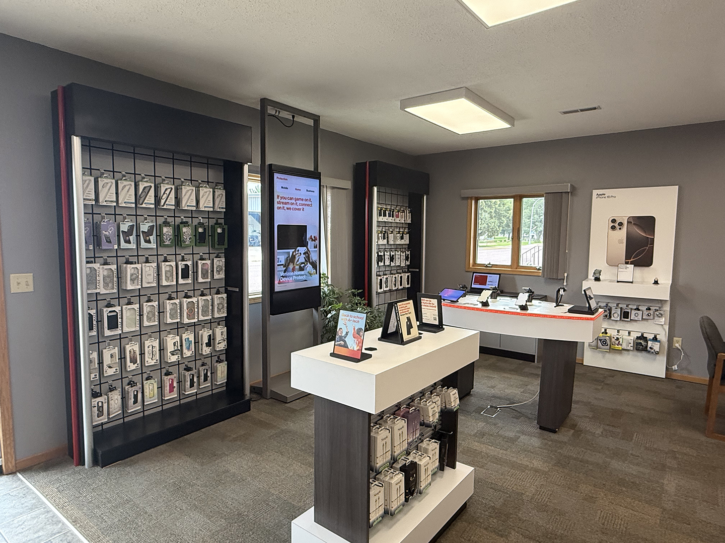 TEAM Wireless Lismore MN Interior