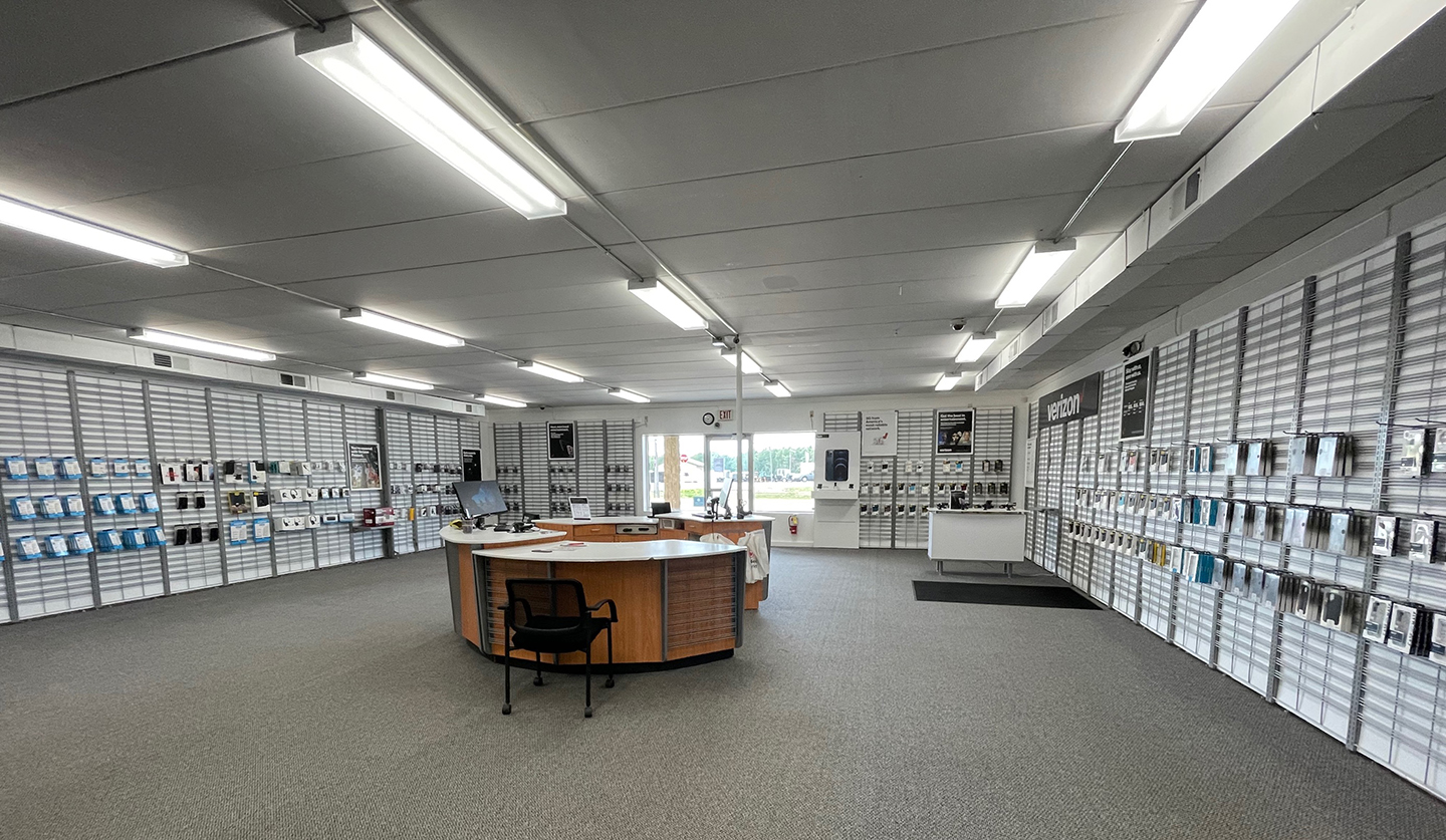 TEAM Wireless Long Prairie MN Interior