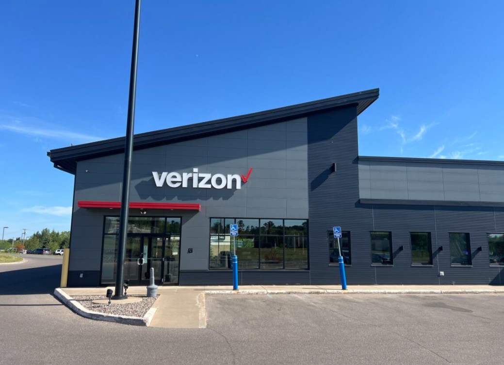 TEAM Wireless Marquette MI Exterior