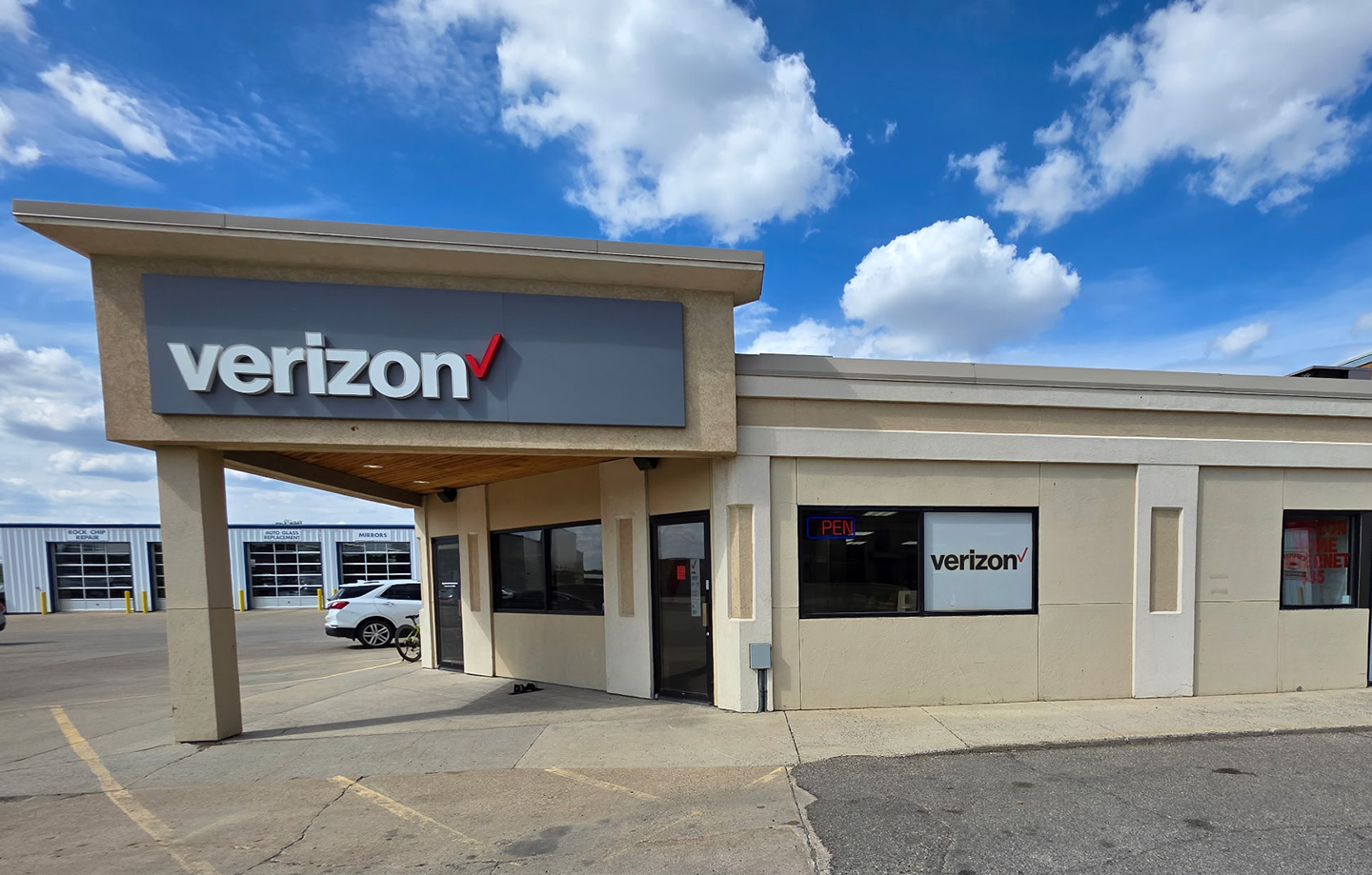 TEAM Wireless Marshall MN Exterior