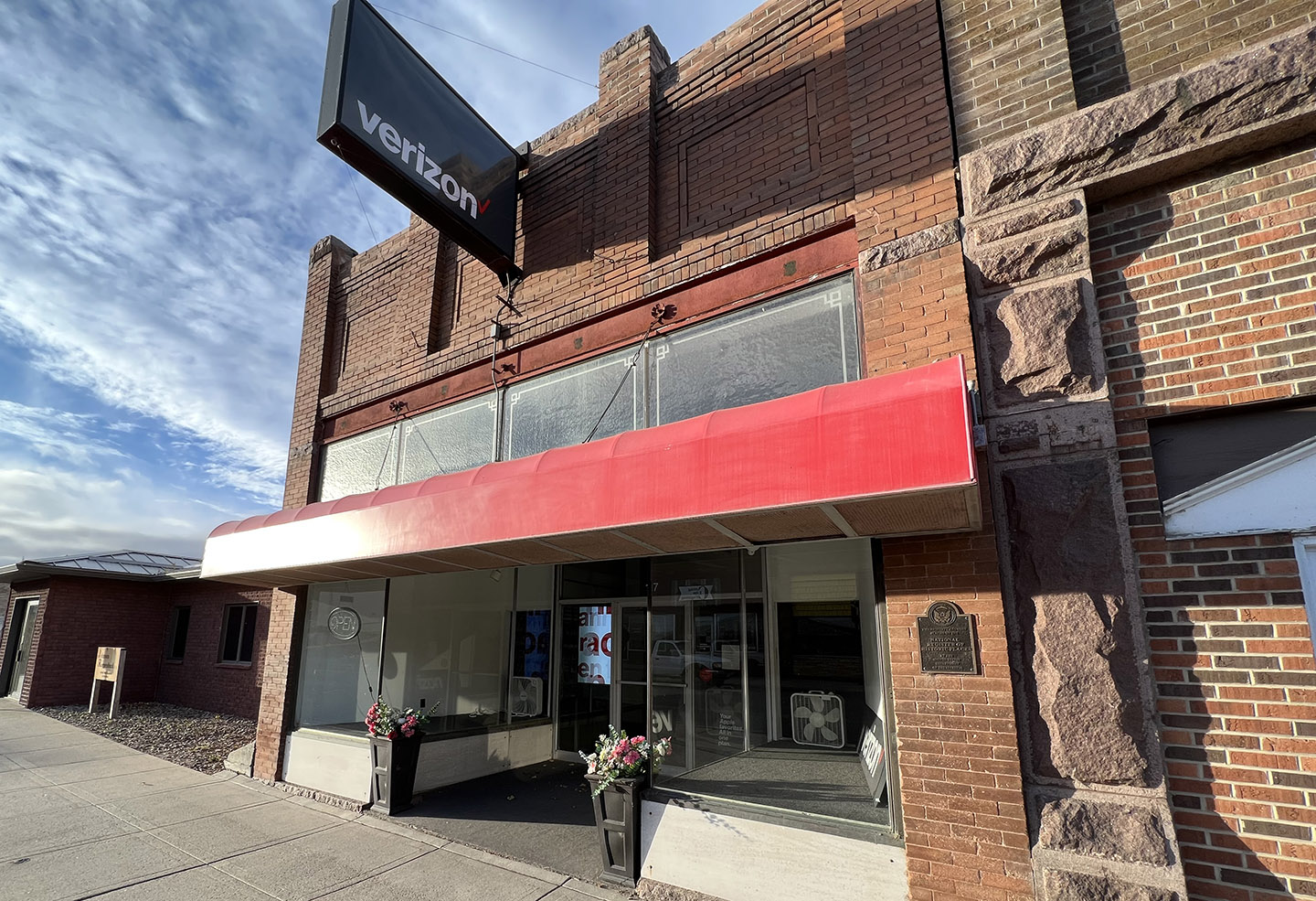 TEAM Wireless Ortonville MN Exterior