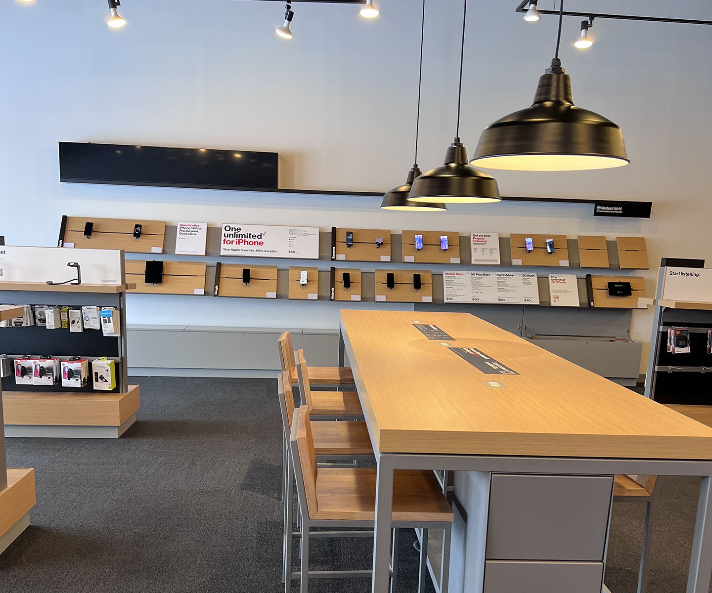 TEAM Wireless St. Anthony MN Interior