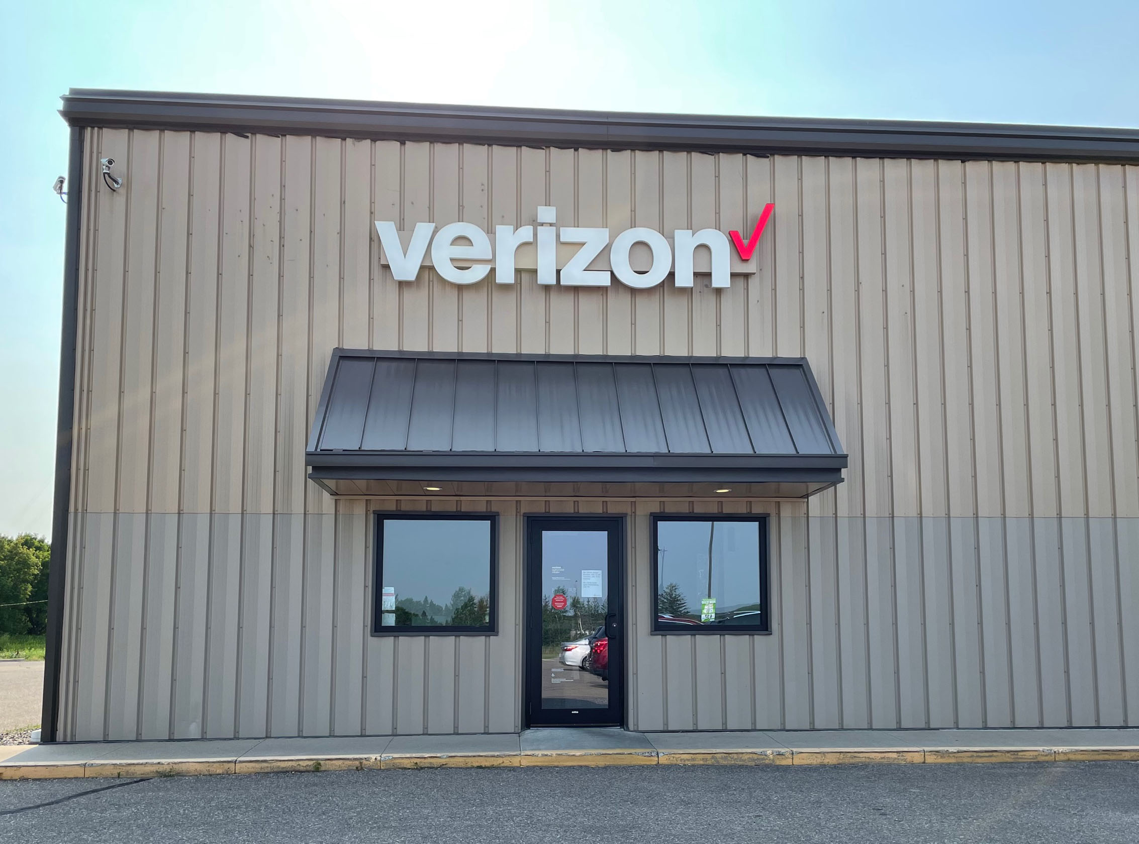 TEAM Wireless Staples MN Exterior