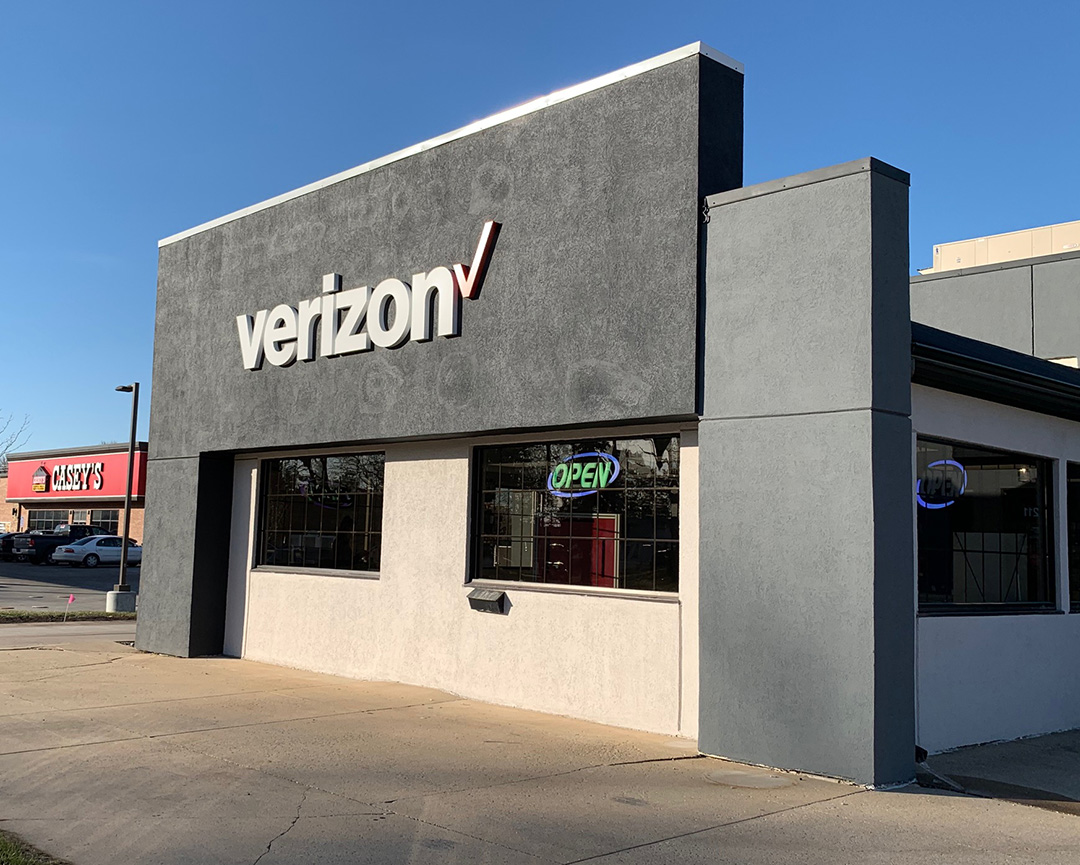 TEAM Wireless Storm Lake IA Exterior