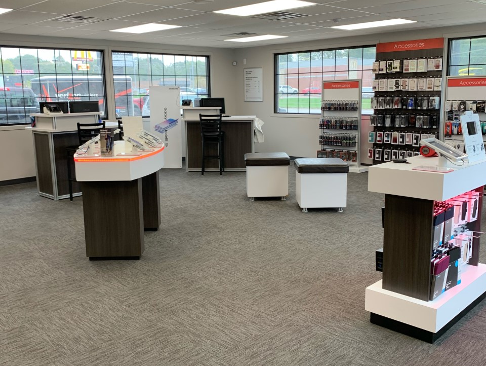 TEAM Wireless Storm Lake IA Interior