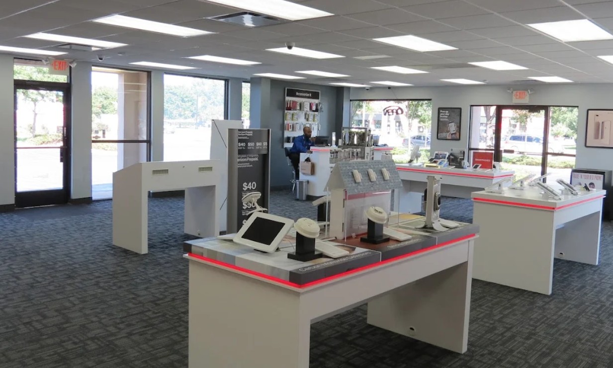 TEAM Wireless Belleville MI Interior