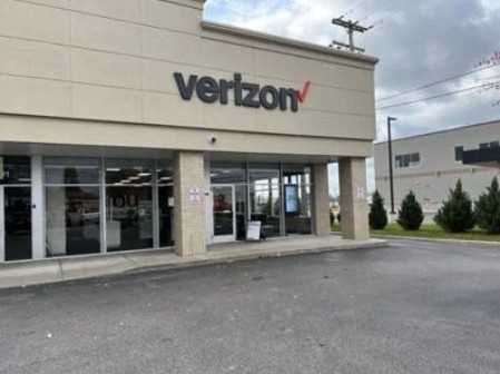 TEAM Wireless Ludington MI Exterior