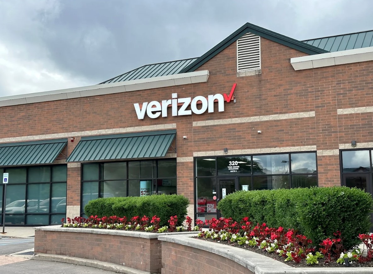 TEAM Wireless White Lake MI Exterior