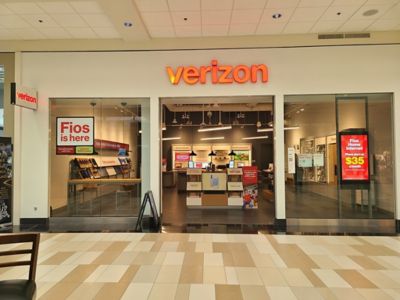 Verizon - Albany NY (Crossgates Mall) exterior